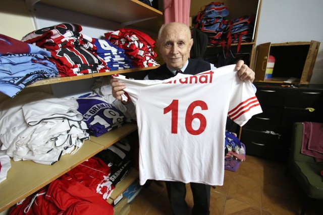 Niewiele jest takich osób w Polsce. Zenon Zep w ciągu ostatnich 60 lat nie opuścił meczu Pucharu Polski swojego ukochanego klubu.