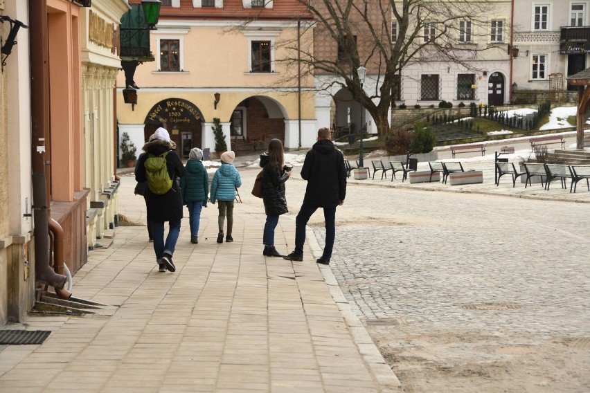 Ranek i przedpołudnie w sobotę, 27 lutego na sandomierskim...