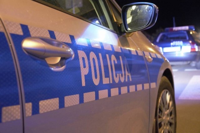 Policyjny pościg za mężczyzną w Bełchatowie zakończył się zatrzymaniem kierowcy peugeota