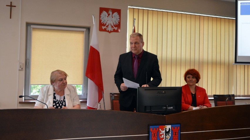 Radomsko. Remont ul. Krasickiego i sprzedaż działek w Strzałkowie na sesji w powiecie