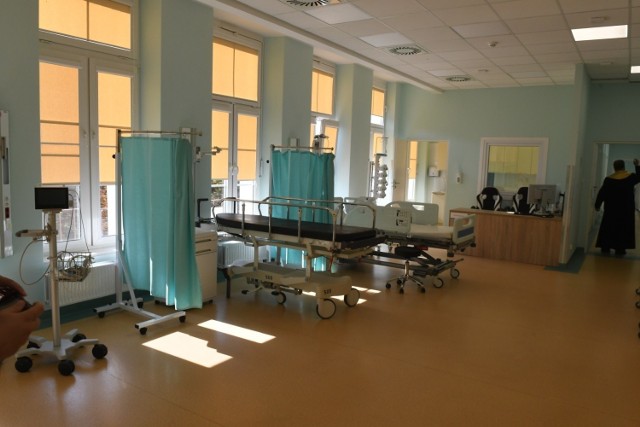 W Kostrzynie na oddział covidowy został przekształcony oddział chorób wewnętrznych. Pozostałe oddziały i poradnie działają normalnie.