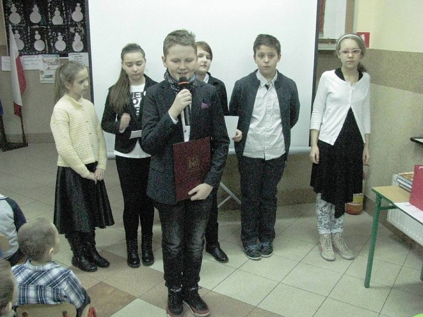 Uczniowie uczcili Jana Kasprowicza podczas konkursu...