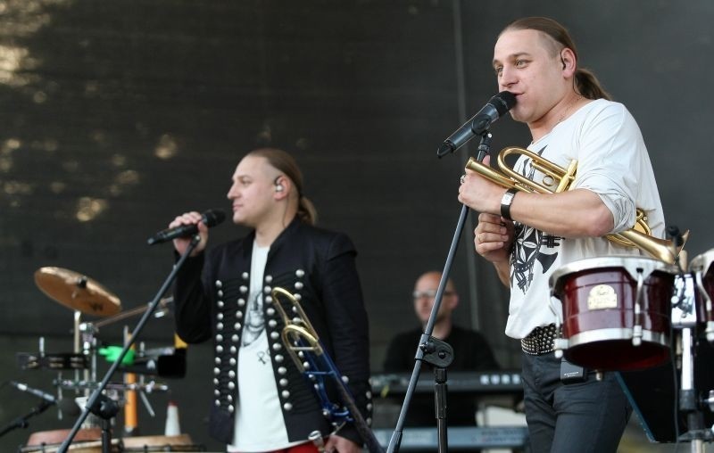 Koncert Golec uOrkiestra przed Halą Sportową