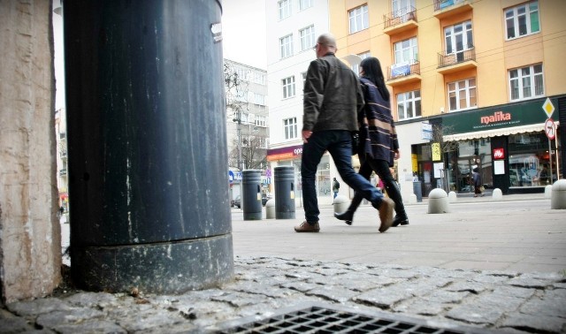 Restauratorzy i handlarze chcą zmiany ul. Świętojańskiej