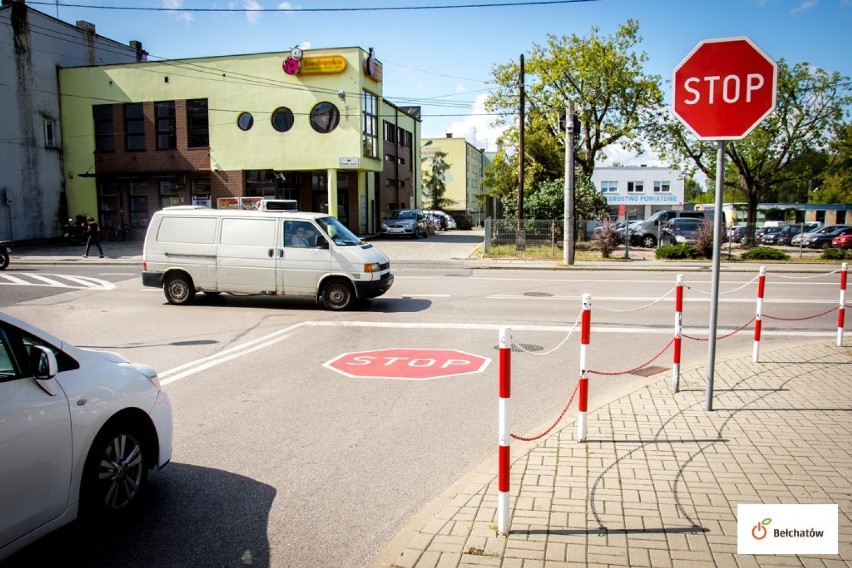 Bełchatów: Namalowane znaki STOP zwiększą bezpieczeństwo kierowców?