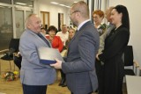 W gminie Kęty jest sześciu nowych sołtysów. Nominacje odebrali od burmistrza Marcina Śliwy