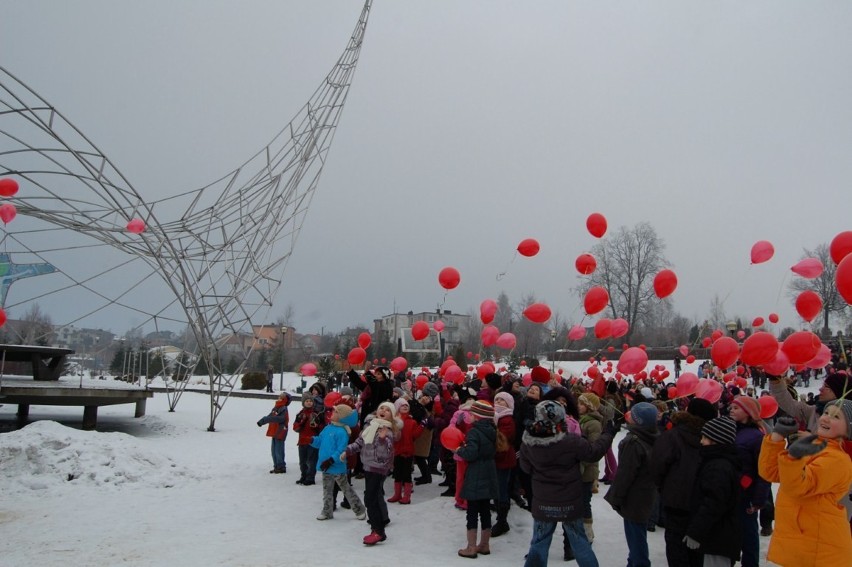 1600 balonów poleciało w powietrze