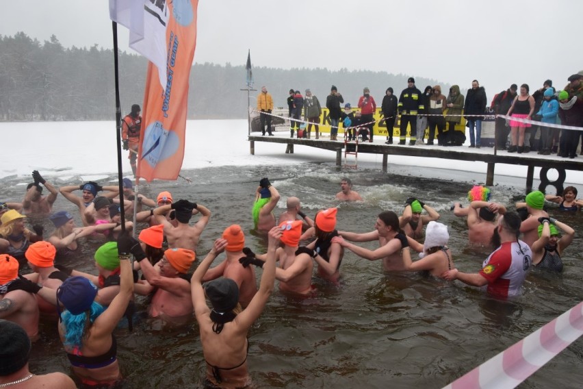 Skarszewy. Plaża w Borównie tętniła życiem! To wszystko za sprawą III Skarszewskiego Zlotu Morsów 