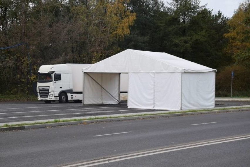 Punkt Pobrań Drive&Go-Thru, czyli punkt wyłącznie mobilny,...