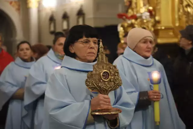 Peregrynacja relikwii Błogosławionej Rodziny Ulmów w parafii św. Jakuba w Piotrkowie