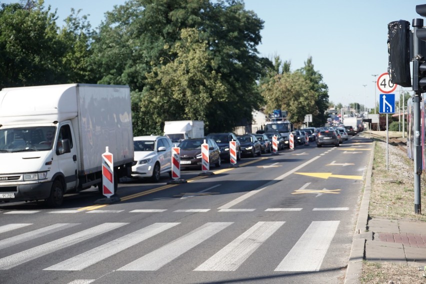 Remont wiaduktu na ul. Pabianickiej spowodował, że tłoczniej...