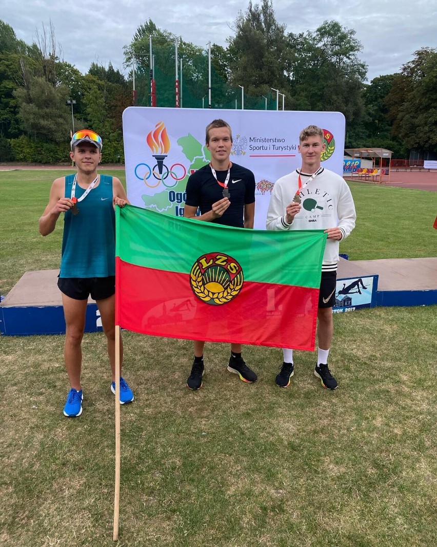 Młodzi zduńskowolscy sportowcy wrócili z workiem medali z ogólnopolskich igrzysk