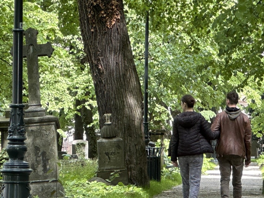 Odrestaurowany najstarszy istniejący cmentarz przy ul. ks....