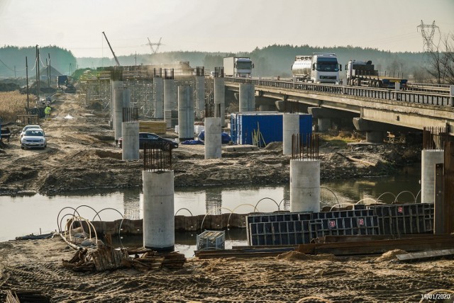 Budowa autostrady A1 Radomsko - granica województwa. Jak postępują prace?