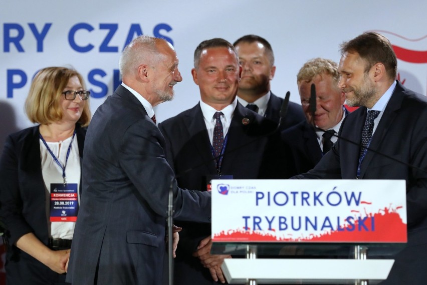 Wybory 2019: Jarosław Kaczyński, prezes PiS na konwencji...
