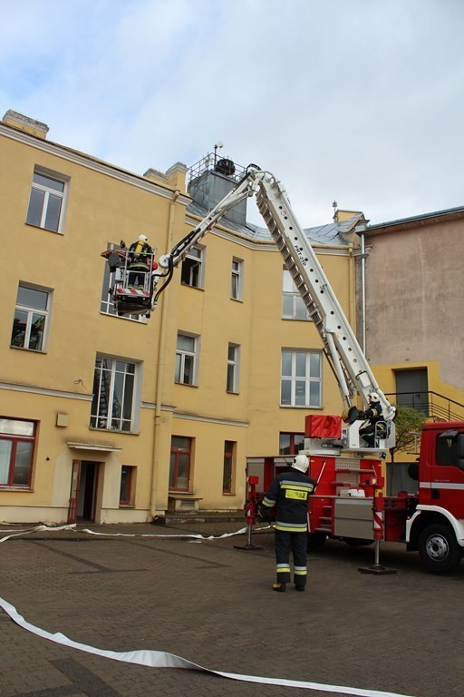 Chełm - w piątek odbyła się ewakuacja Urzędu Miasta Chełm.
