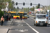 Motocyklem po buspasach w Łodzi. Od 1 maja na Inflanckiej