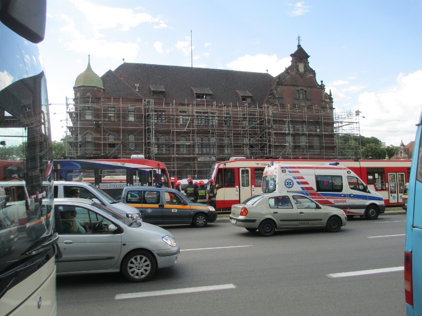 Gdańsk. Zderzenie tramwajów przy dworcu głównym. Opóźnienia na liniach tramwajowych FOTO i WIDEO