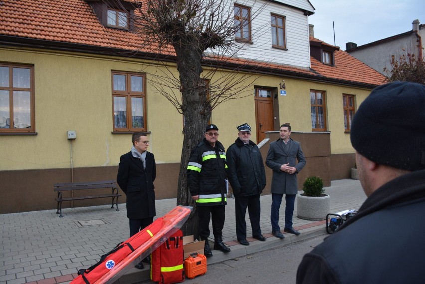 Nowy sprzęt dla strażaków ochotników z gminy Czempiń