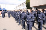 Nowi policjanci w szeregach łódzkiego garnizonu. To pierwszy nabór w tym roku. Kiedy kolejne? [ZDJĘCIA]