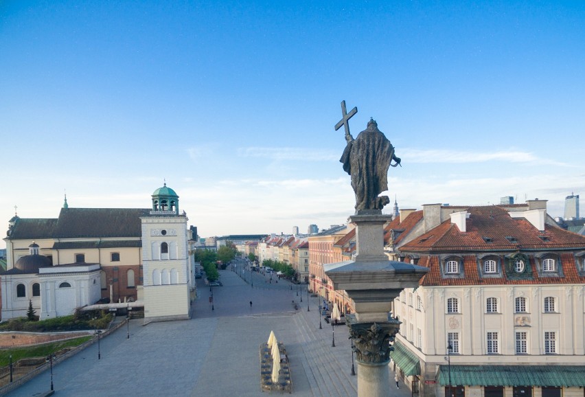 Kibice Legii Warszawa na pewno kojarzą kolumnę owiniętą...