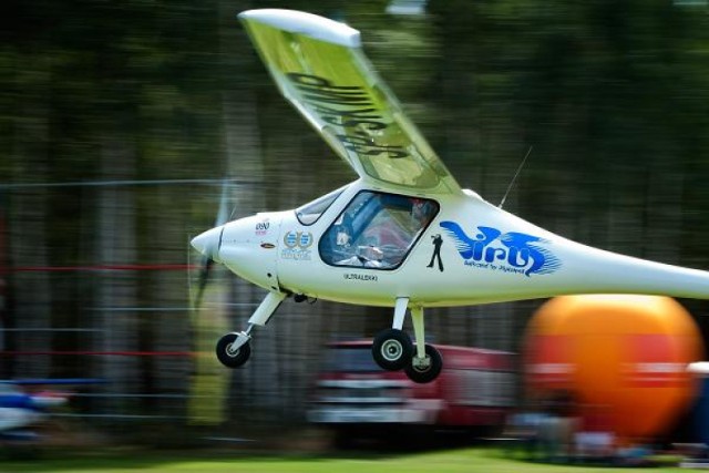 Pokazy samolotów i loty rekreacyjne to zawsze gwóźdź programu Pikniku Lotniczego w Trzebiczu Nowym koło Drezdenka