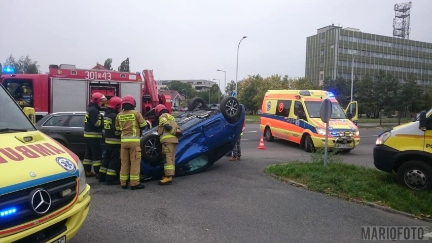 Do groźnie wyglądającej kolizji dwóch samochodów osobowych...