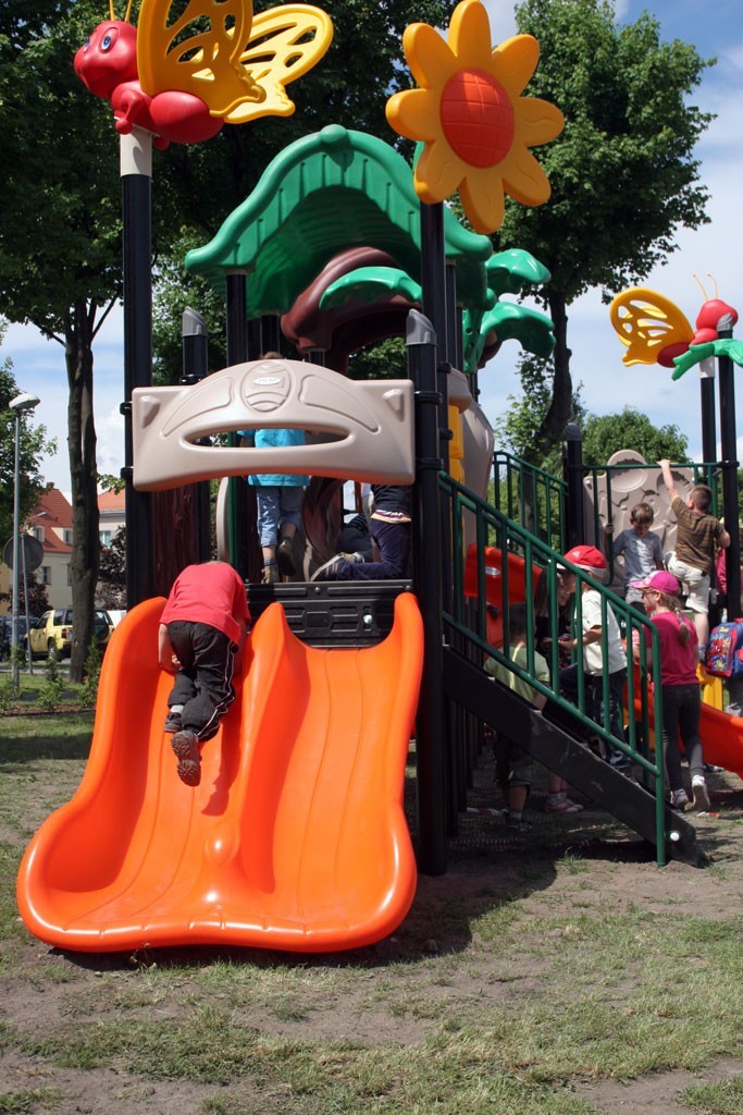 Września: Nowe miejsca zabaw dla dzieci [ZDJĘCIA]