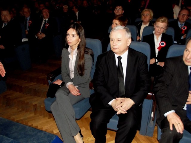 Jarosław i Marta Kaczyńska tuż po przybyciu na konferencję