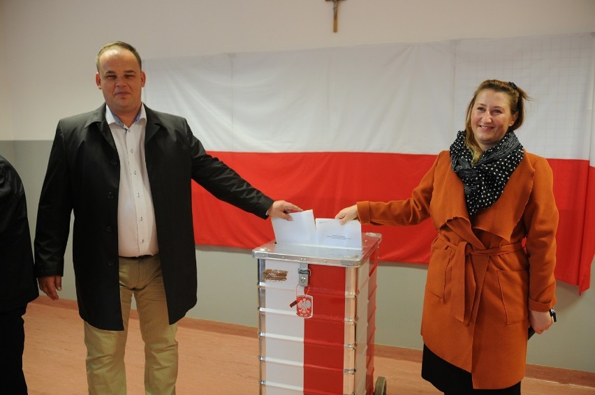 Wybory 2015: głosowanie w powiecie śremskim [ZDJĘCIA]
