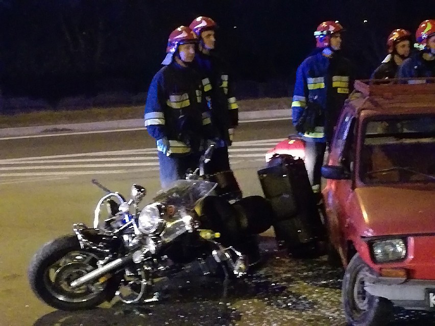 Wypadek z udziałem motocyklisty na skrzyżowaniu ulic...