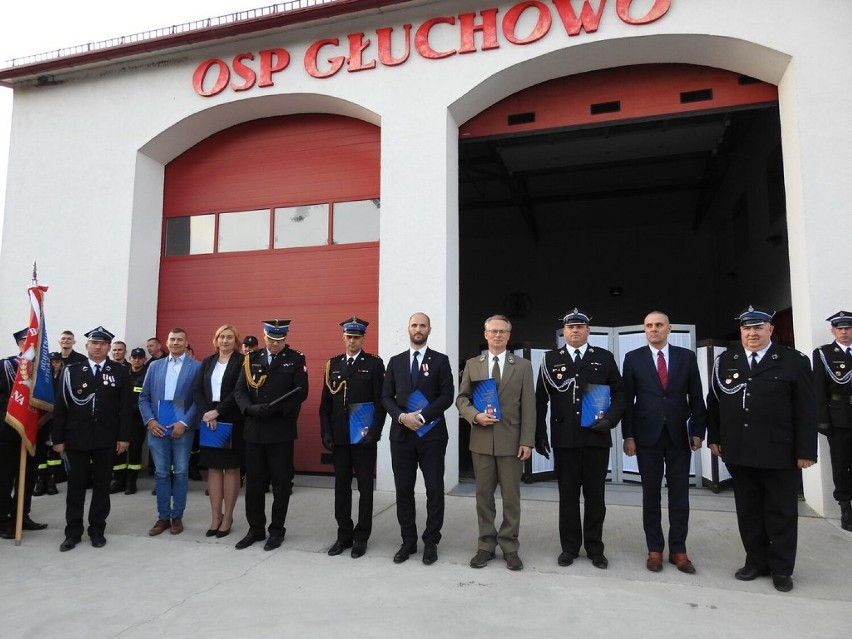 OSP w Głuchowie obchodziła swoje 75 - lecie! Jednostka podczas jubileuszu otrzymała kluczyki do nowego wozu bojowego