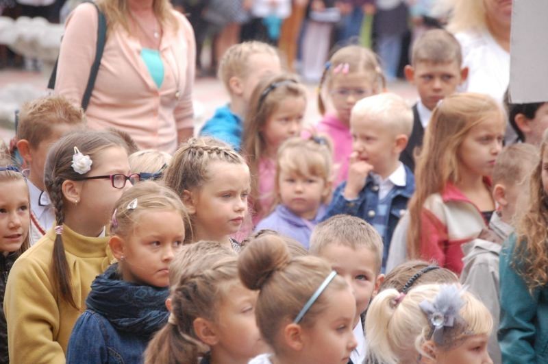 Rok szkolny 2013/2014 Kwidzyn: Uczniowie kwidzyńskich szkół rozpoczęli rok szkolny [ZDJĘCIA]