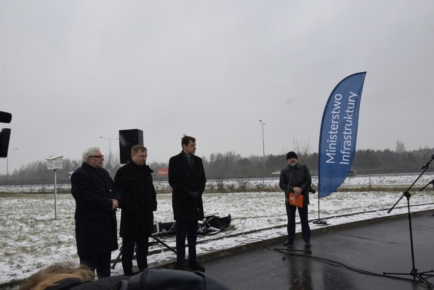 Na odcinku od Łodzi do Warszawy autostrada A2 będzie szersza. GDDKiA ogłasza przetarg na projekt jej rozbudowy