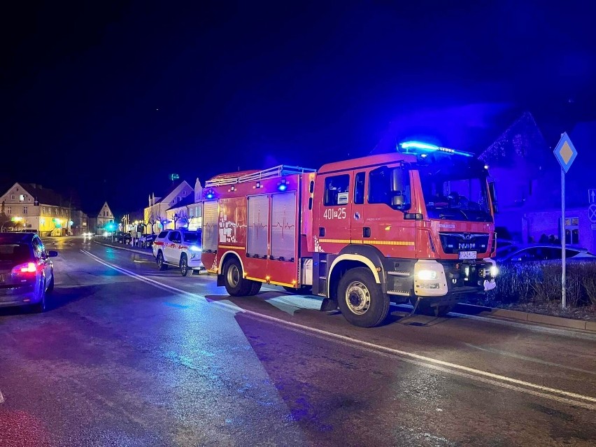 Kobieta potrącona na pasach, w centrum Szamocina. Ranna, trafiła do szpitala