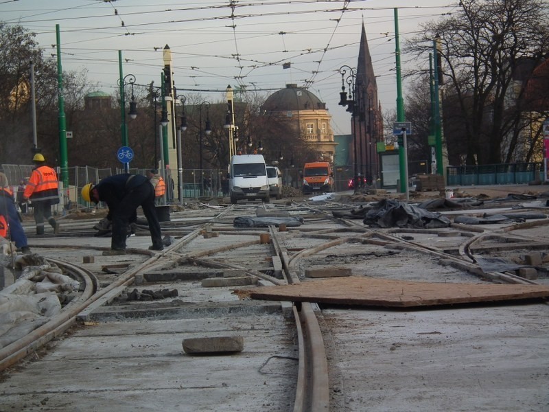 Na most Teatralny wrócą również autobusy linii: 63, 69 oraz...