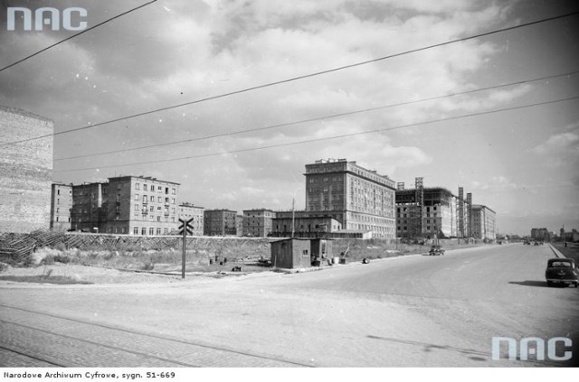 Sto lat Ochoty w Warszawie. Rok 1956-57, ul. Nowoopaczewska (widok od ul. Szczęśliwickiej w kierunku Grójeckiej