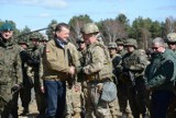 Polsko-amerykańskie manewry w Drawsku. Minister Błaszczak odwiedził ćwiczących żołnierzy