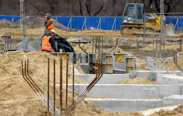 -&nbsp;Stadion w Lublinie powoli wychodzi z ziemi - mówi Karol Kieliszek z biura prasowego ratusza.