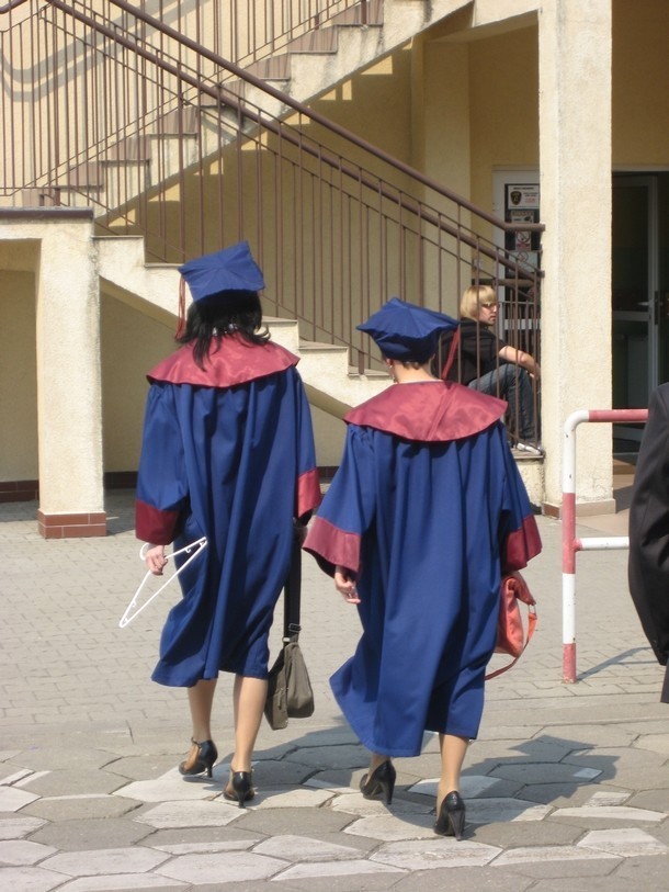 Śremscy tegoroczni maturzyści uroczyście zakończyli rok szkolny [FILM i ZDJĘCIA]