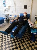 Strażnicy miejscy w Kielcach wraz z komendantką oddali krew (ZDJĘCIA)