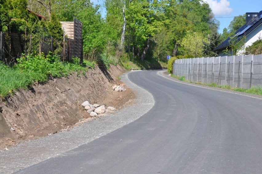 Remont drogi na trasie Laskowice - Trzciano. Odcinek leżący w gminie Prabuty skończony przed czasem [ZDJĘCIA]