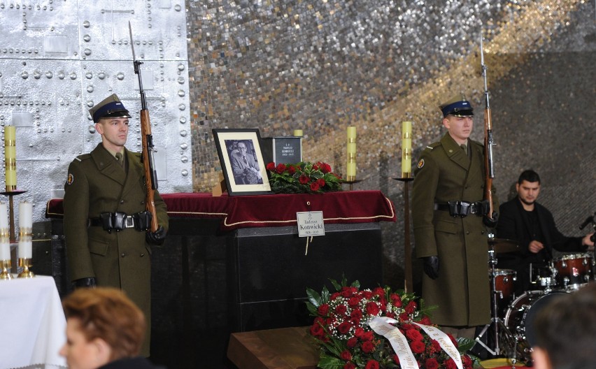 Pogrzeb Tadeusza Konwickiego. Warszawiacy pożegnali...