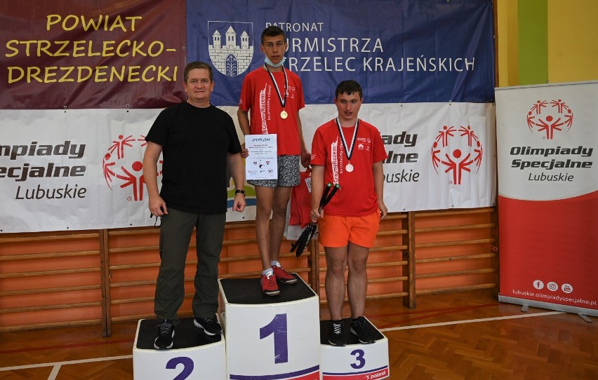 Żagańscy badmintoniści z medalami!