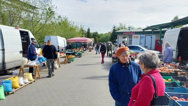 Zobacz jak wyglądał handel w Opatowie, w środę 17 kwietnia