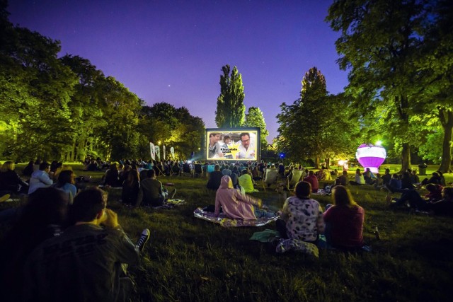 Letnie kino w Lolku. W środowe wieczory zobaczycie filmy nagrodzone Oscarami [ZA DARMO]