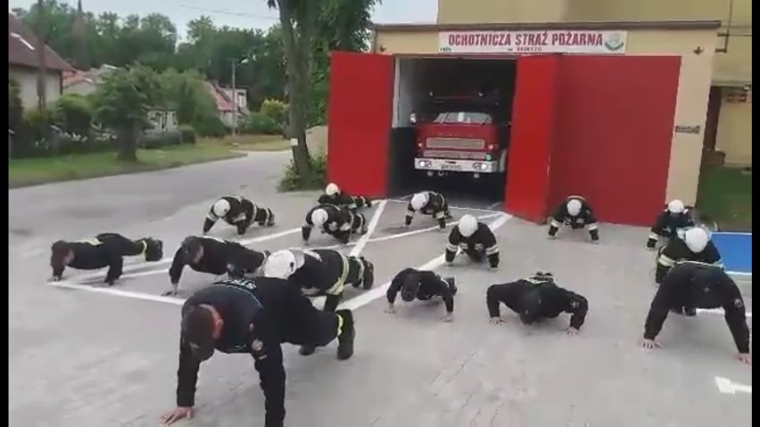 #GaszynChallenge. Strażacy z powiatu pilskiego pompowali dla chorego Wojtusia [ZDJĘCIA, FILMY]