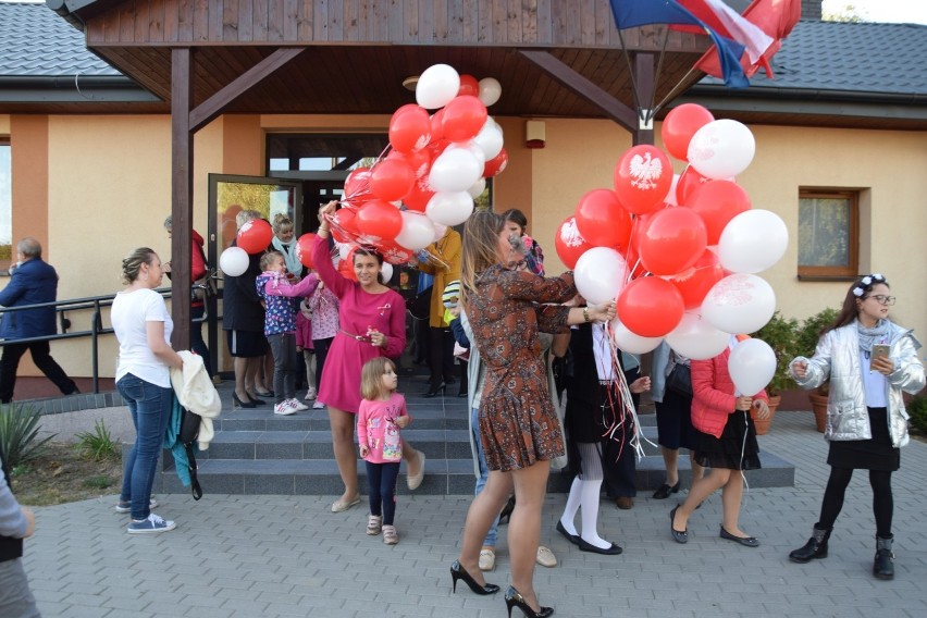 Klimatyczny koncert na 100-lecie odzyskania niepodległości w Rożnie-Parcele [zdjęcia]