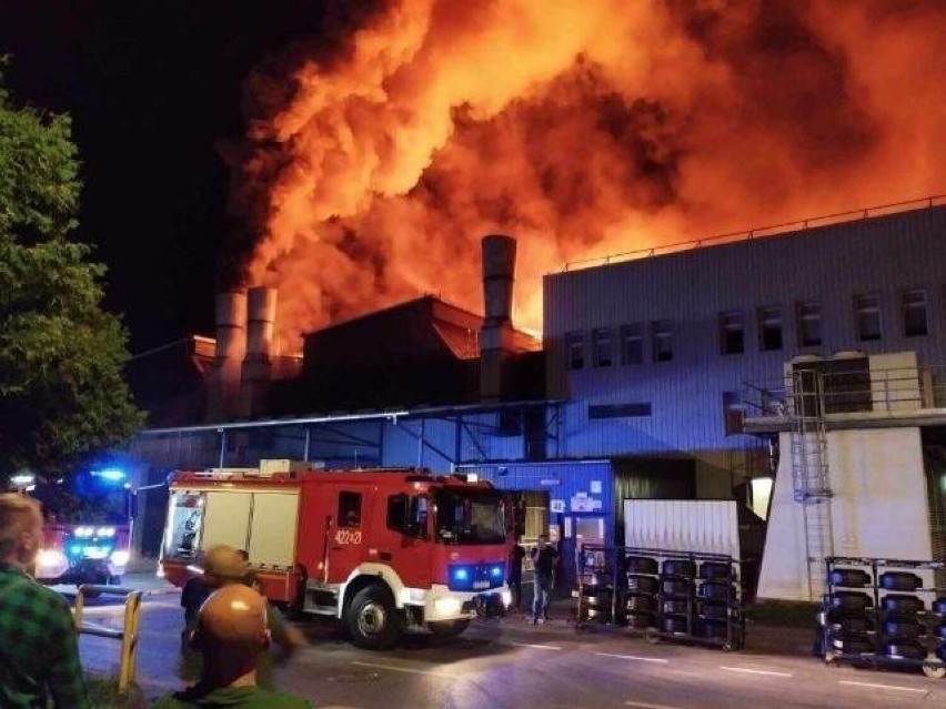 Pożar fabryki opon w Dębicy