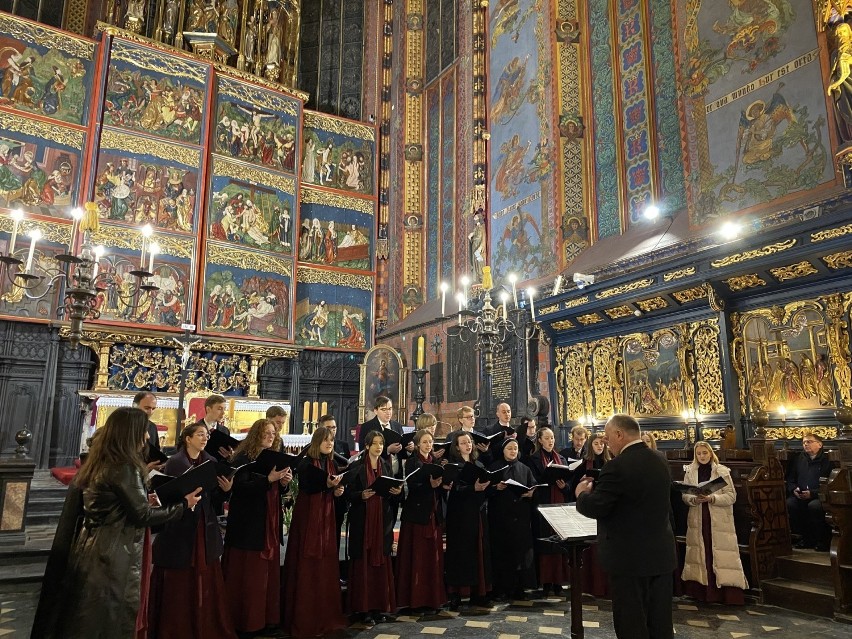 Muzyczna modlitwa za Ukrainę i zbiórka w Bazylice Mariackiej